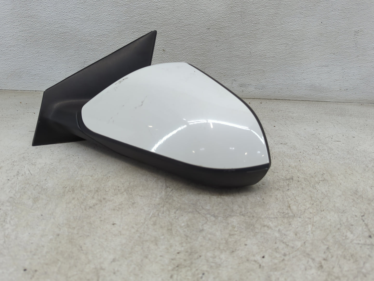 2015 Hyundai Sonata Driver Side View Mirror - Left Door Mirror OEM Used - Oemusedautoparts1.com