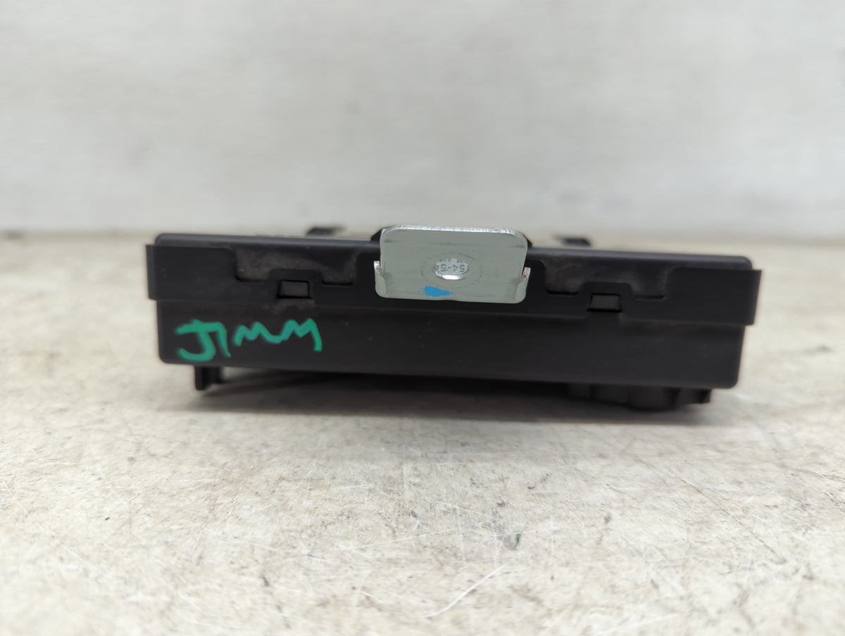 2015-2017 Hyundai Sonata Body Control Module Bcm Inner Cabin Fuse Box 1128689 - Oemusedautoparts1.com
