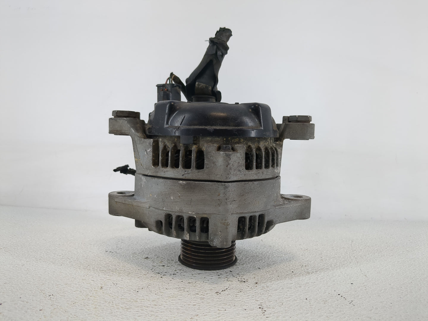 2015-2019 Hyundai Sonata Alternator Replacement Generator Charging Assembly Engine OEM P/N:37300-2G061 Fits OEM Used Auto Pa