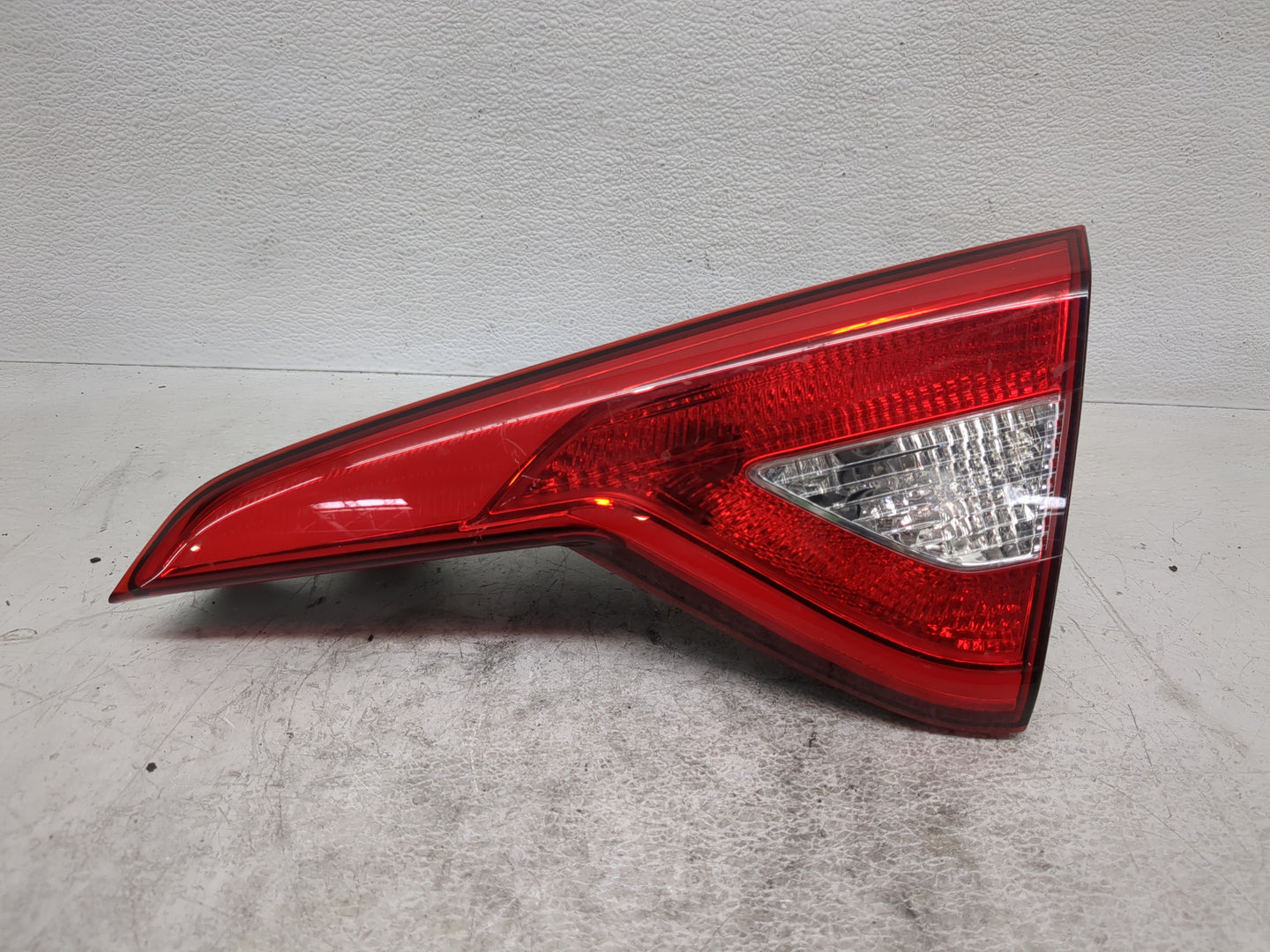 2015-2017 Hyundai Sonata Tail Light Assembly Driver Left OEM Fits Fits 2015 2016 2017 OEM Used Auto Parts - Oemusedautoparts