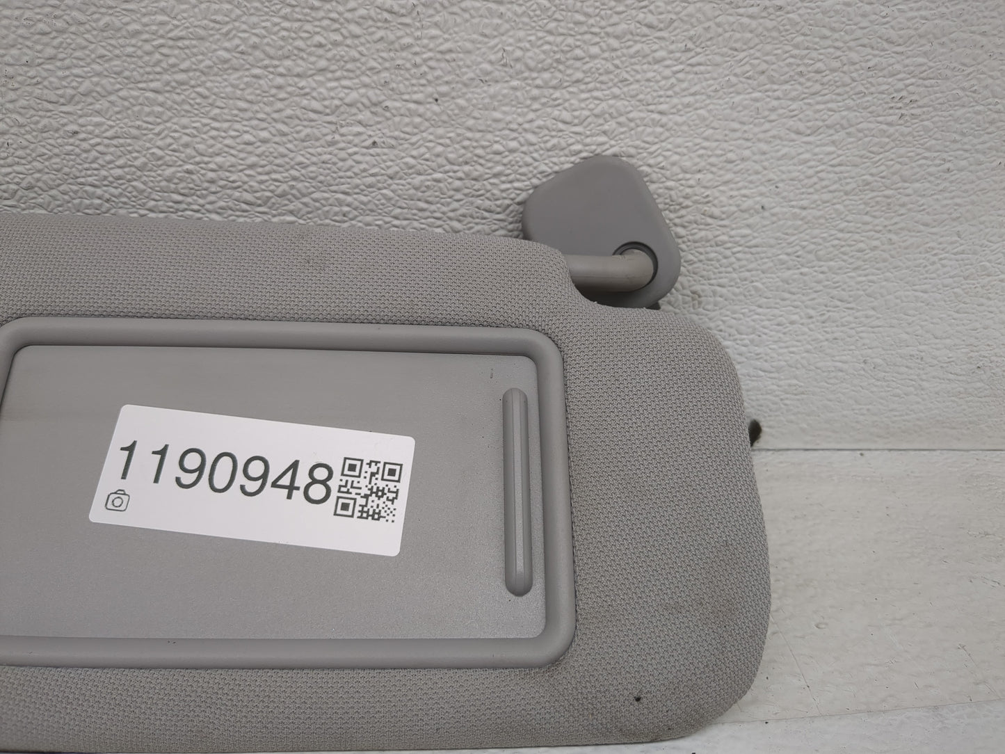 2015-2019 Hyundai Sonata Sun Visor Shade Replacement Passenger Right Mirror Fits Fits 2015 2016 2017 2018 2019 OEM Used Auto