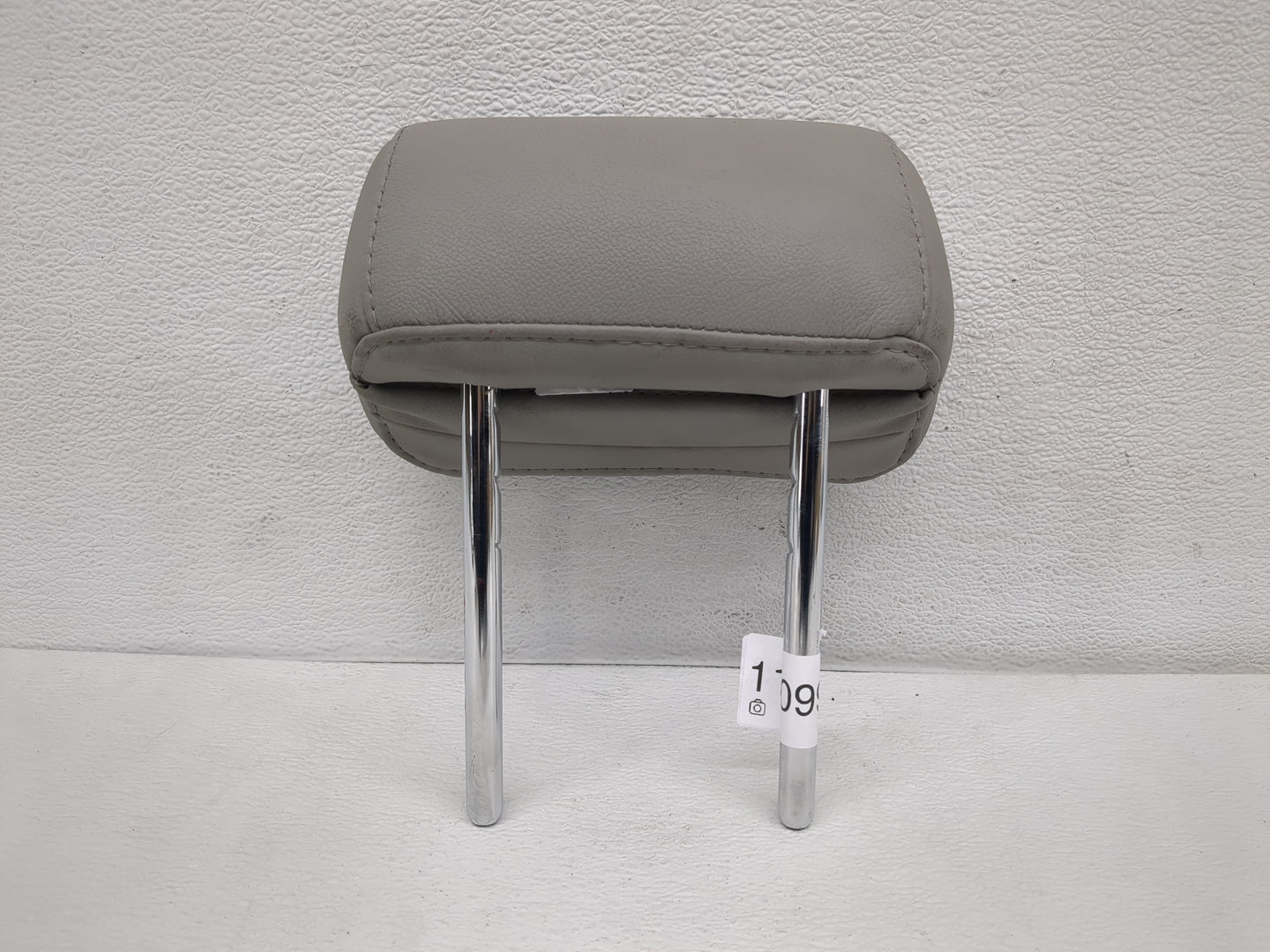 2015-2017 Hyundai Sonata Headrest Head Rest Rear Seat Fits Fits 2015 2016 2017 OEM Used Auto Parts - Oemusedautoparts1.com