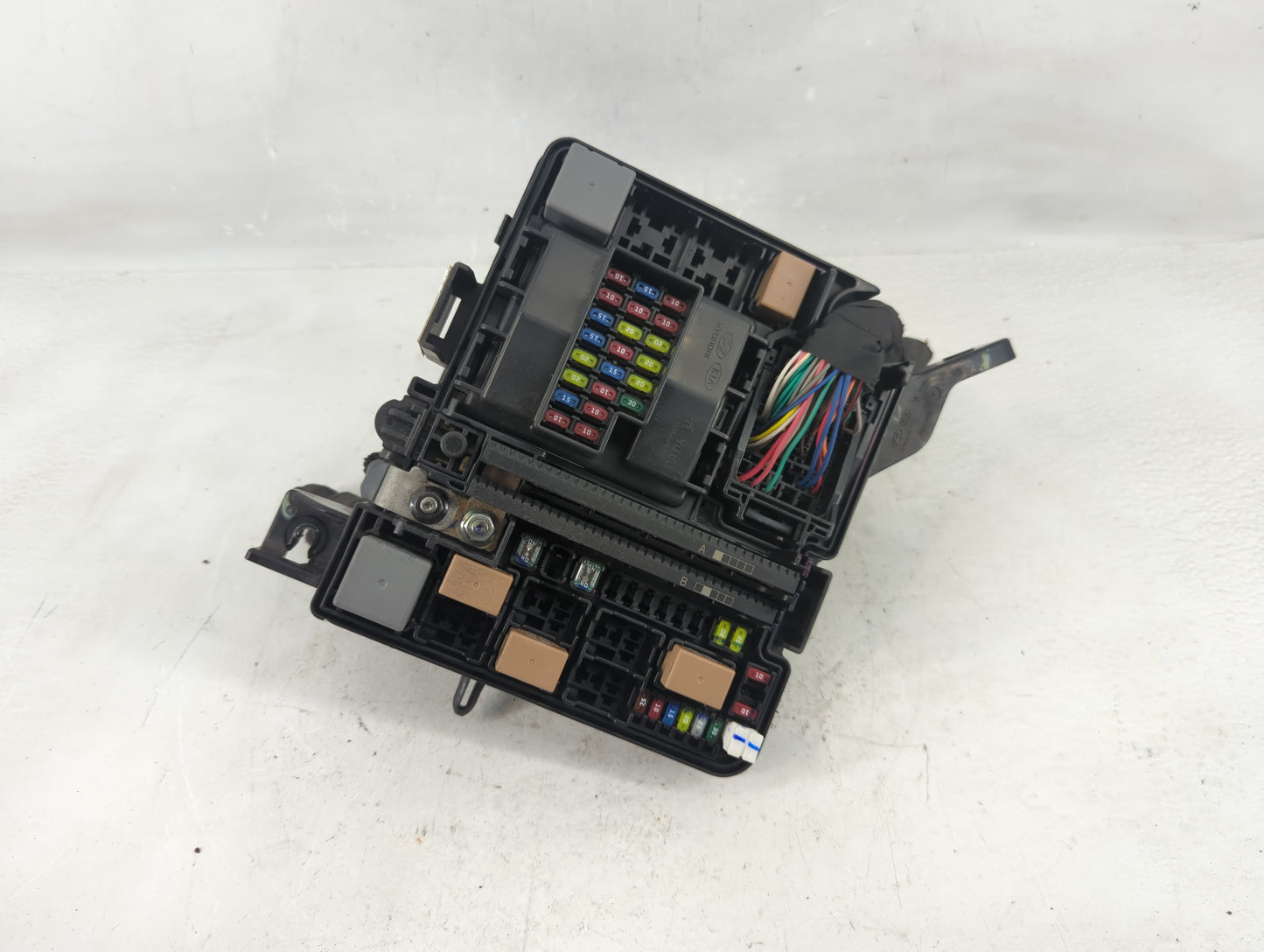 2015 Hyundai Sonata Fusebox Fuse Box Panel Relay Module P/N:91950-C1820 Fits OEM Used Auto Parts - Oemusedautoparts1.com