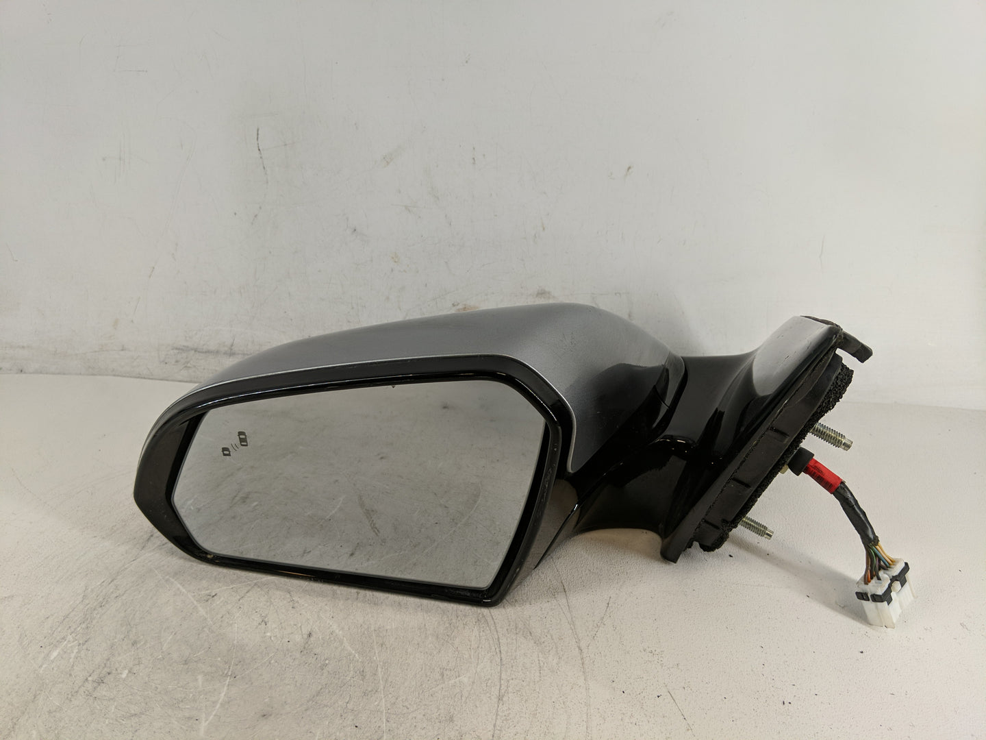 2015 Hyundai Sonata Side Mirror Replacement Driver Left View Door Mirror P/N:P2115.6027 Fits OEM Used Auto Parts - Oemusedau