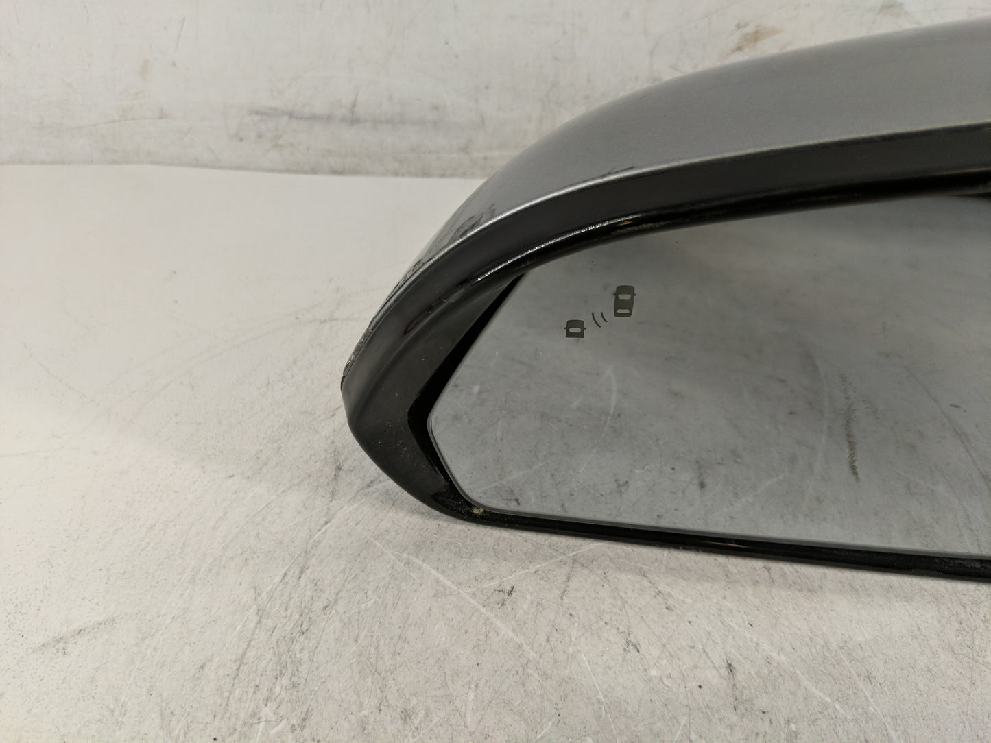 2015 Hyundai Sonata Side Mirror Replacement Driver Left View Door Mirror P/N:P2115.6027 Fits OEM Used Auto Parts - Oemusedau