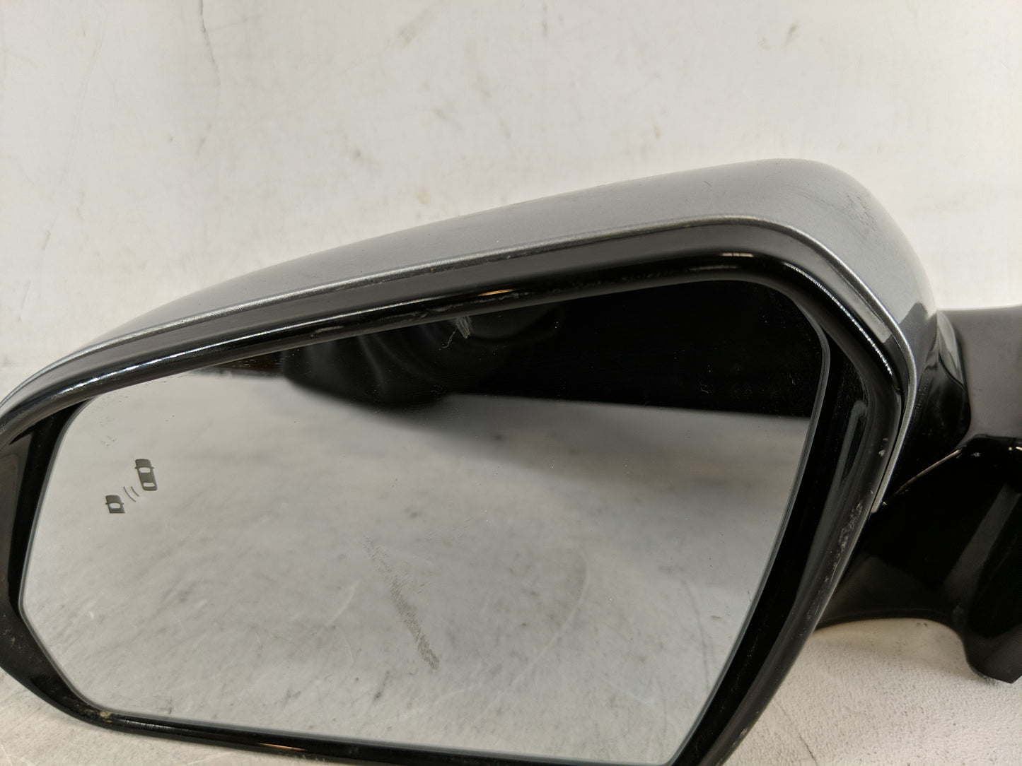 2015 Hyundai Sonata Side Mirror Replacement Driver Left View Door Mirror P/N:P2115.6027 Fits OEM Used Auto Parts - Oemusedau