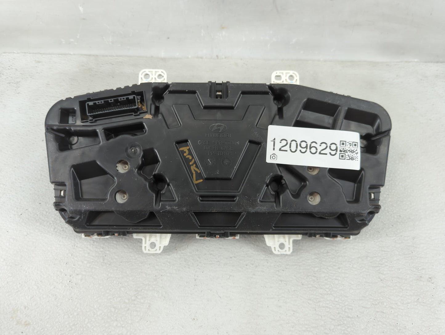 2015 Hyundai Sonata Instrument Cluster Speedometer Gauges P/N:94001-C2000 Fits OEM Used Auto Parts - Oemusedautoparts1.com