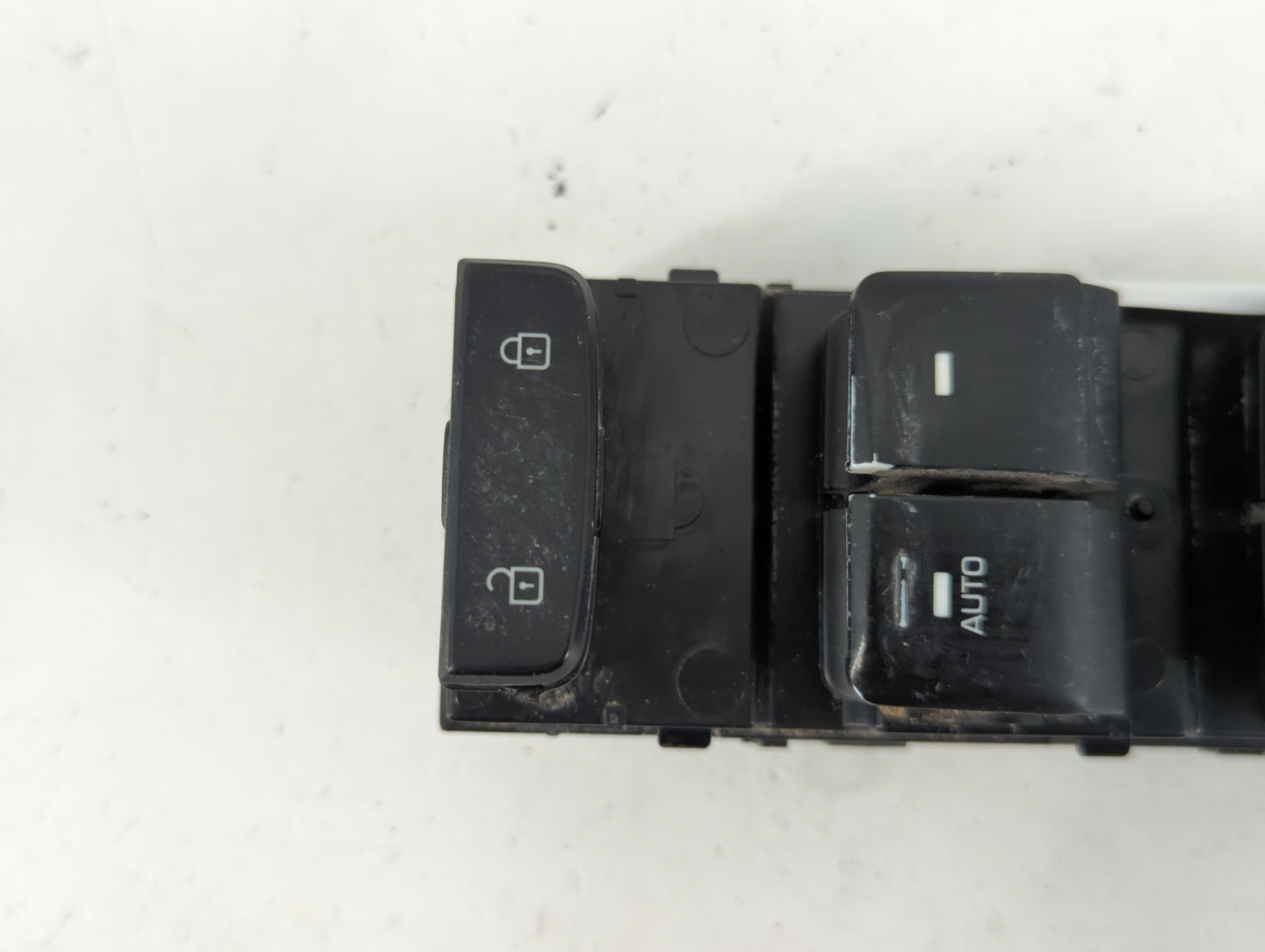 2015-2019 Hyundai Sonata Master Power Window Switch Replacement Driver Side Left P/N:93570-C1000 Fits OEM Used Auto Parts - 