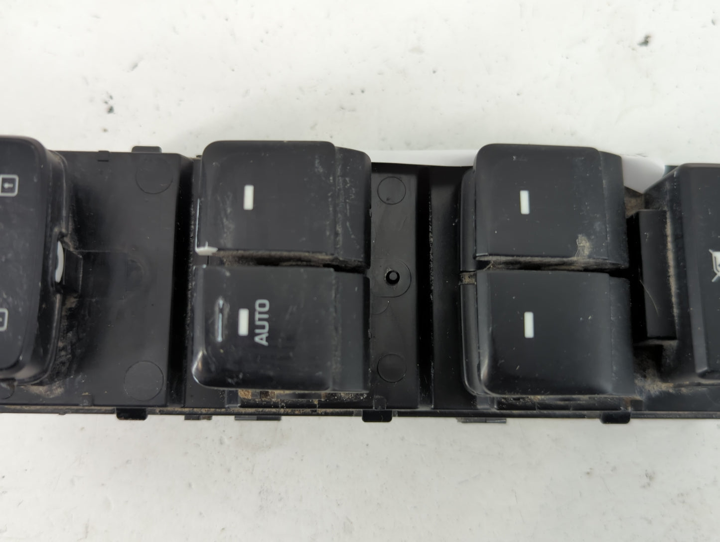 2015-2019 Hyundai Sonata Master Power Window Switch Replacement Driver Side Left P/N:93570-C1000 Fits OEM Used Auto Parts - 