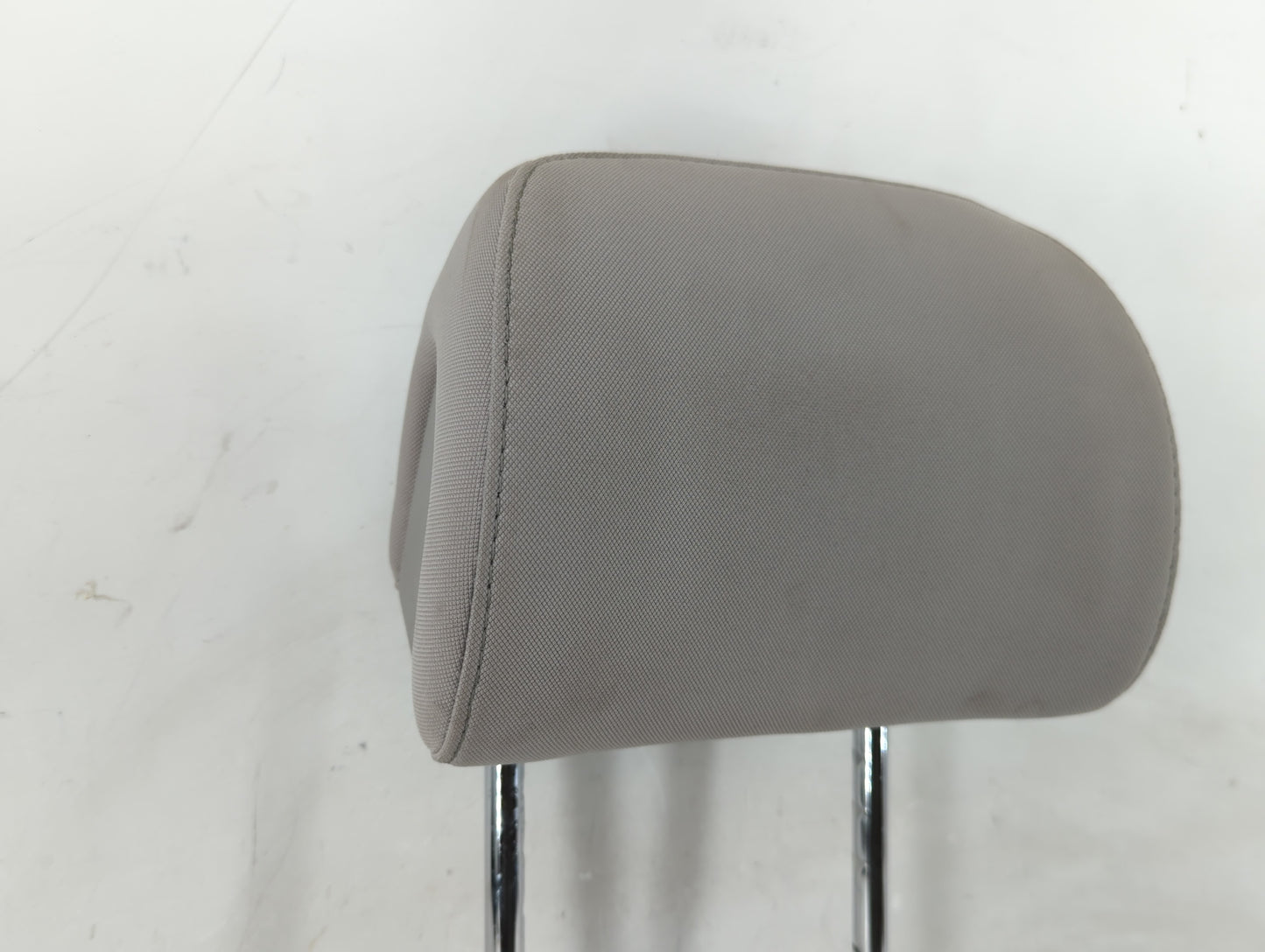 2015 Hyundai Sonata Headrest Head Rest Front Driver Seat Gray - Oemusedautoparts1.com