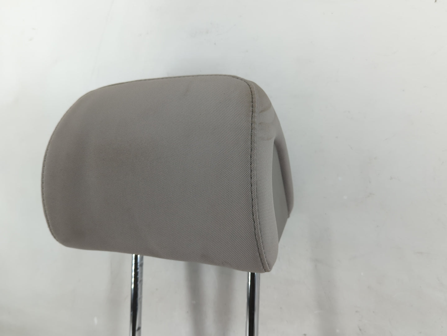 2015 Hyundai Sonata Headrest Head Rest Front Driver Seat Gray - Oemusedautoparts1.com