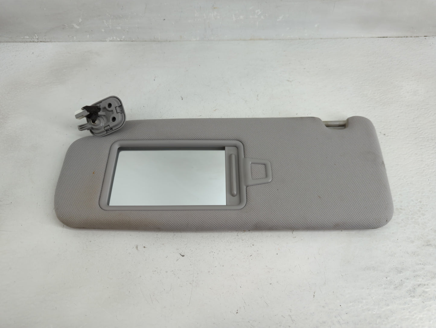 2015-2019 Hyundai Sonata Sun Visor Shade Replacement Driver Left Mirror Fits Fits 2015 2016 2017 2018 2019 OEM Used Auto Par