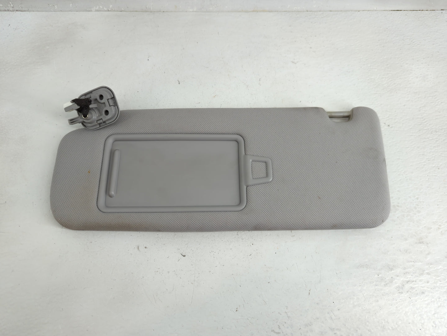 2015-2019 Hyundai Sonata Sun Visor Shade Replacement Driver Left Mirror Fits Fits 2015 2016 2017 2018 2019 OEM Used Auto Par