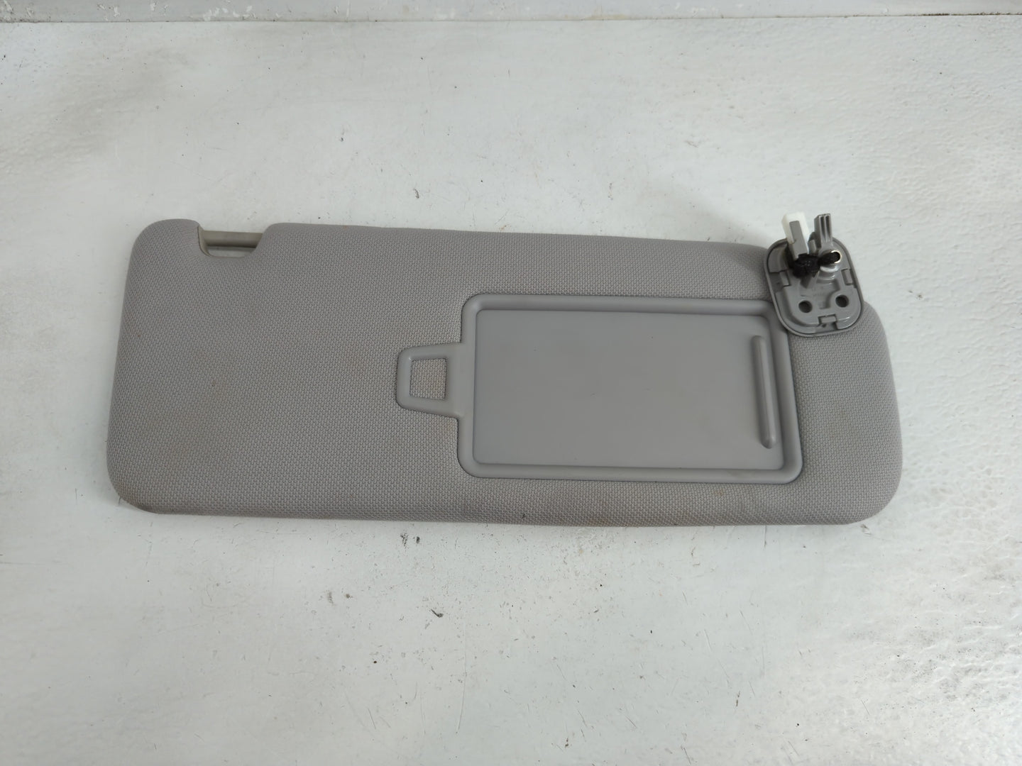 2015-2019 Hyundai Sonata Sun Visor Shade Replacement Passenger Right Mirror Fits Fits 2015 2016 2017 2018 2019 OEM Used Auto