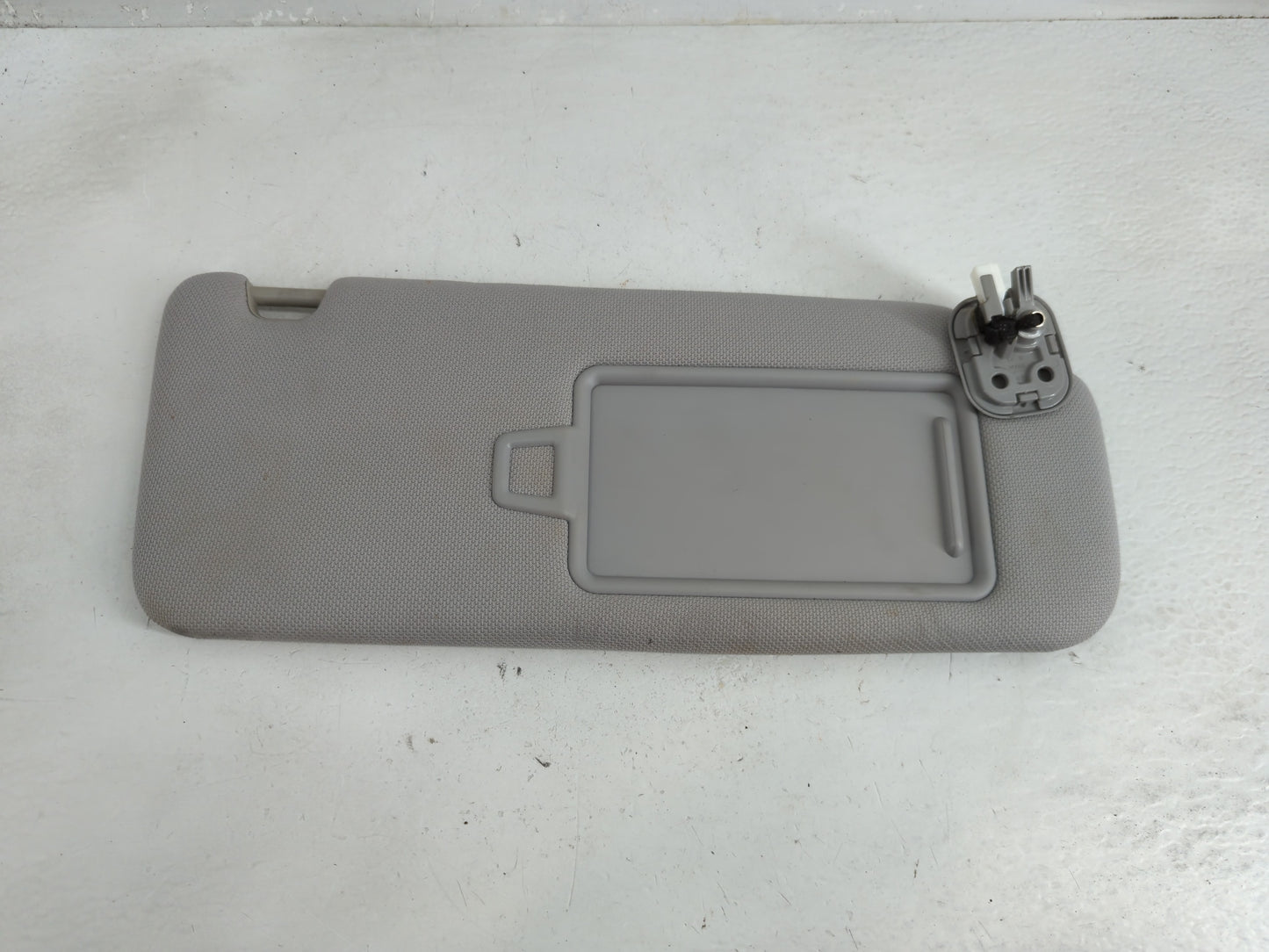2015-2019 Hyundai Sonata Sun Visor Shade Replacement Passenger Right Mirror Fits Fits 2015 2016 2017 2018 2019 OEM Used Auto