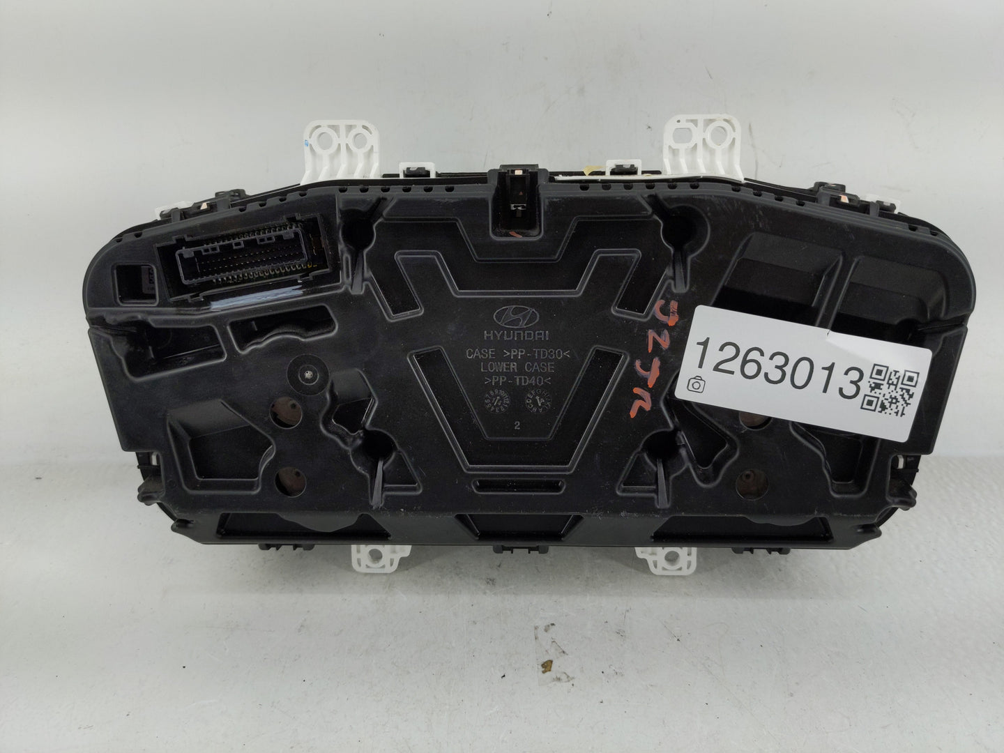 2015 Hyundai Sonata Instrument Cluster Speedometer Gauges P/N:94001-C2100 Fits OEM Used Auto Parts - Oemusedautoparts1.com