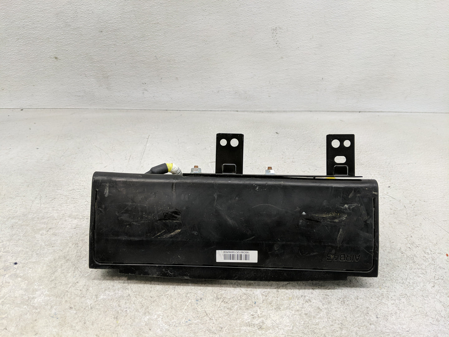2015-2019 Hyundai Sonata Air Bag Driver Left Knee OEM P/N:C2569-91030 Fits Fits 2015 2016 2017 2018 2019 OEM Used Auto Parts