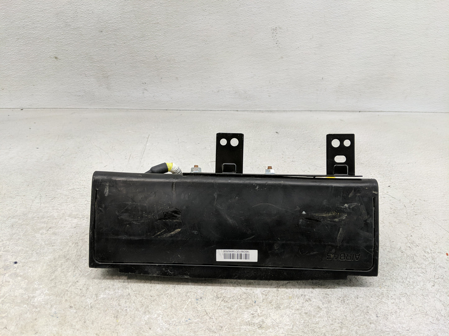 2015-2019 Hyundai Sonata Air Bag Driver Left Knee OEM P/N:C2569-91030 Fits Fits 2015 2016 2017 2018 2019 OEM Used Auto Parts