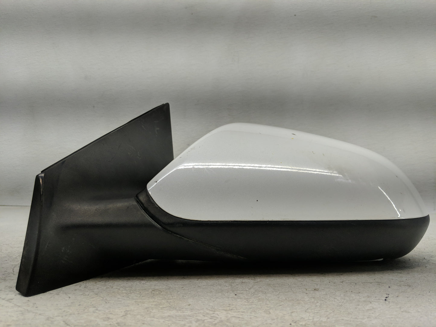 2015 Hyundai Sonata Driver Side View Mirror - Left Door Mirror OEM Used - Oemusedautoparts1.com
