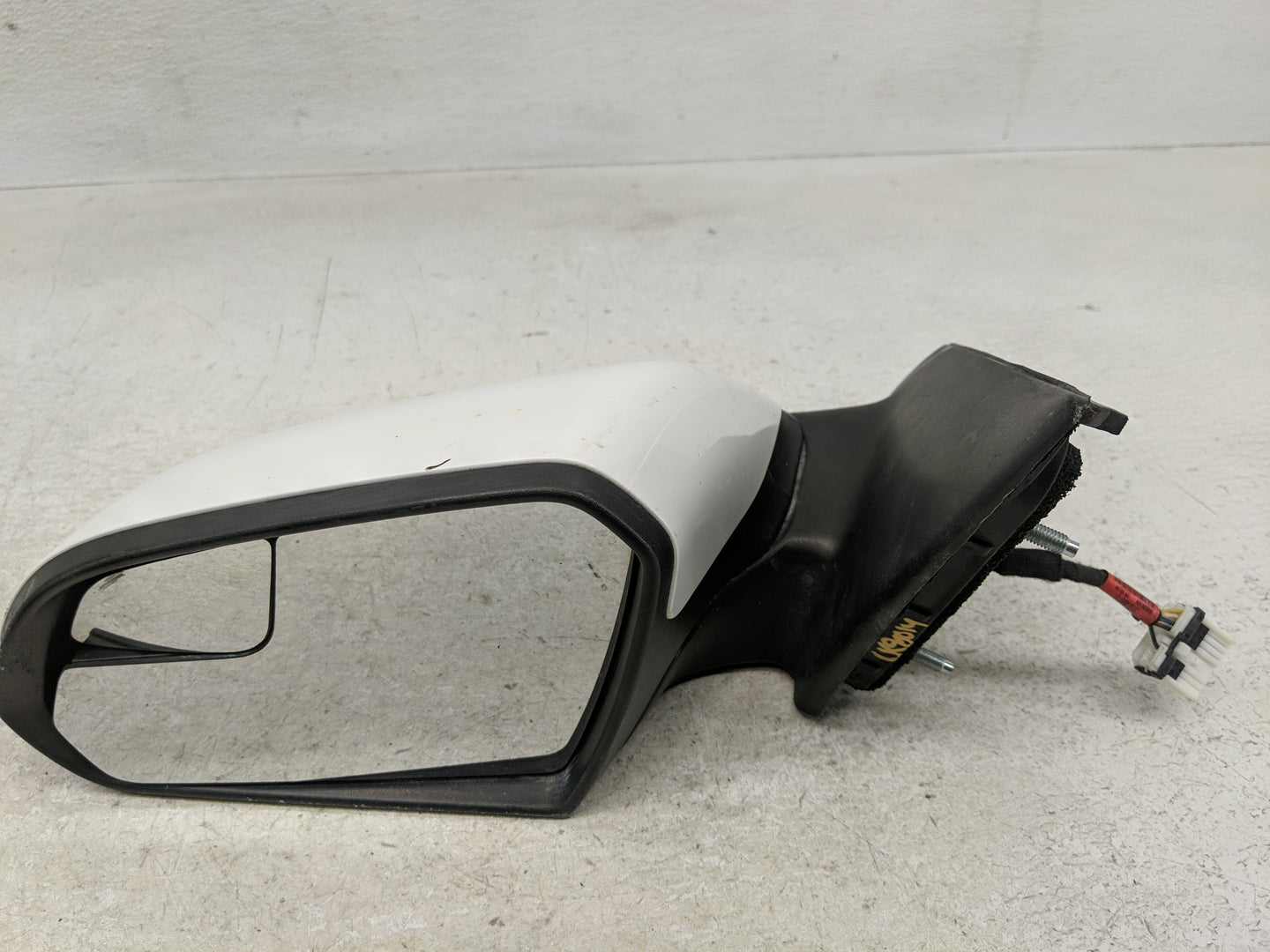 2015 Hyundai Sonata Driver Side View Mirror - Left Door Mirror OEM Used - Oemusedautoparts1.com