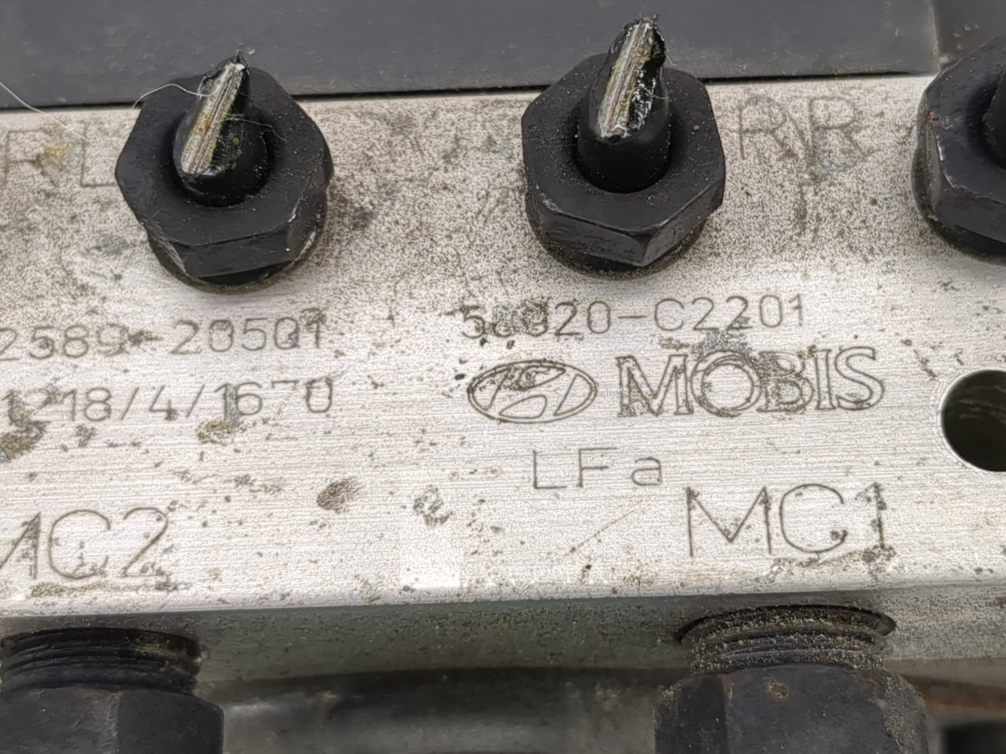 2015-2017 Hyundai Sonata ABS Pump Control Module Replacement P/N:58920-C2201 61589-45100 Fits Fits 2015 2016 2017 OEM Used A