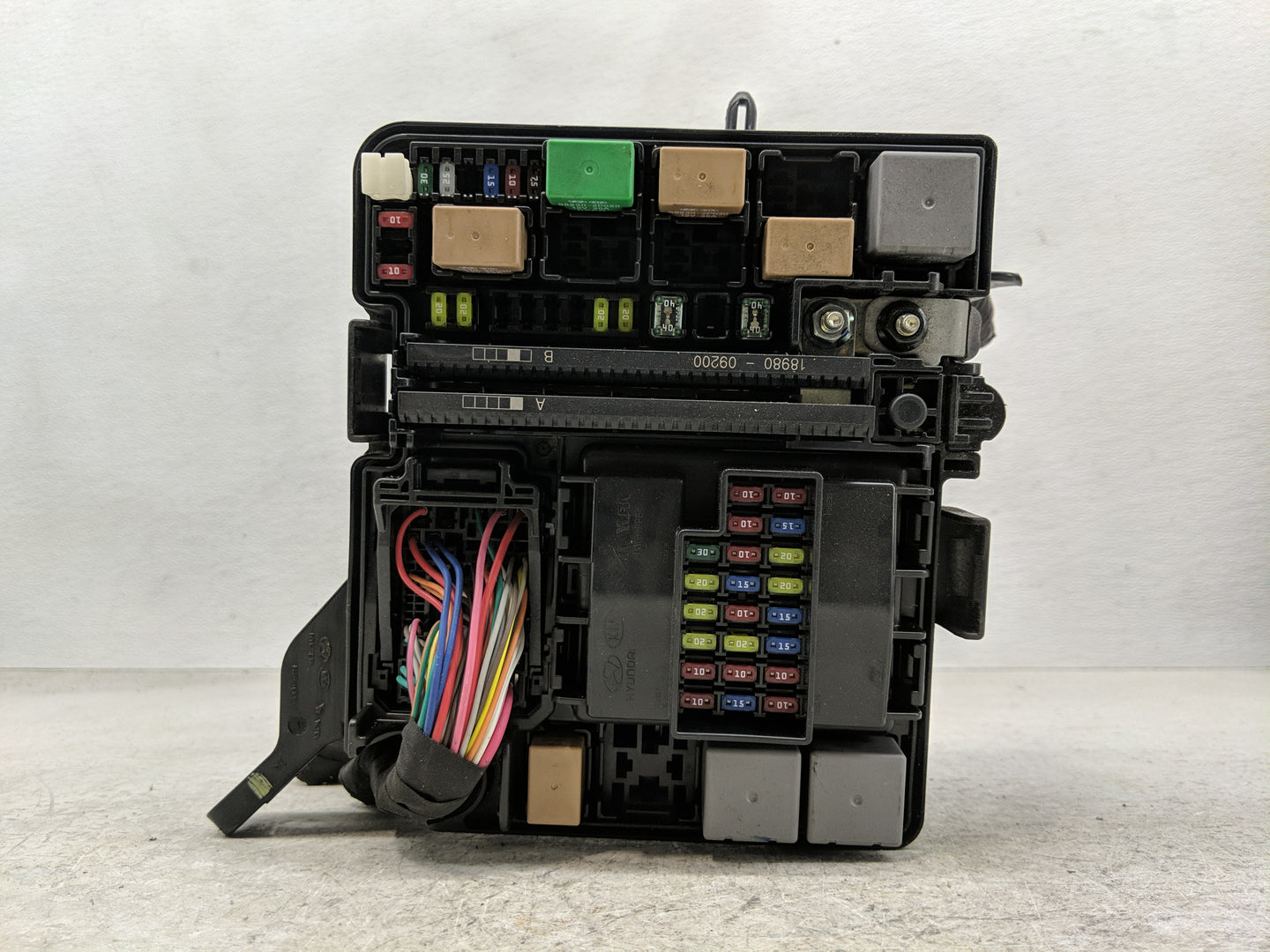 2015 Hyundai Sonata Fusebox Fuse Box Panel Relay Module P/N:91950-C1820 Fits OEM Used Auto Parts - Oemusedautoparts1.com