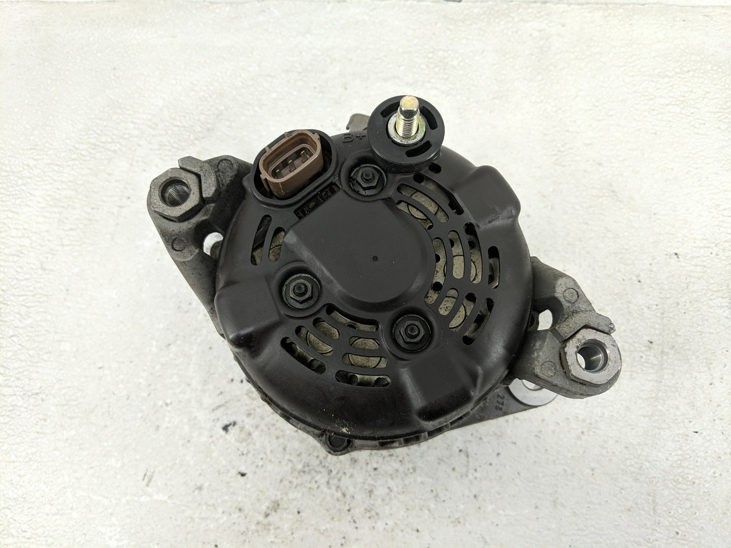 2015-2019 Hyundai Sonata Alternator Replacement Generator Charging Assembly Engine OEM P/N:37300-2G061 Fits OEM Used Auto Pa