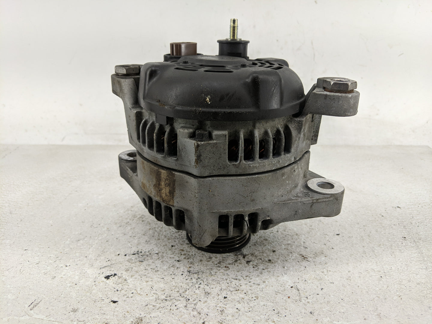 2015-2019 Hyundai Sonata Alternator Replacement Generator Charging Assembly Engine OEM P/N:37300-2G061 Fits OEM Used Auto Pa