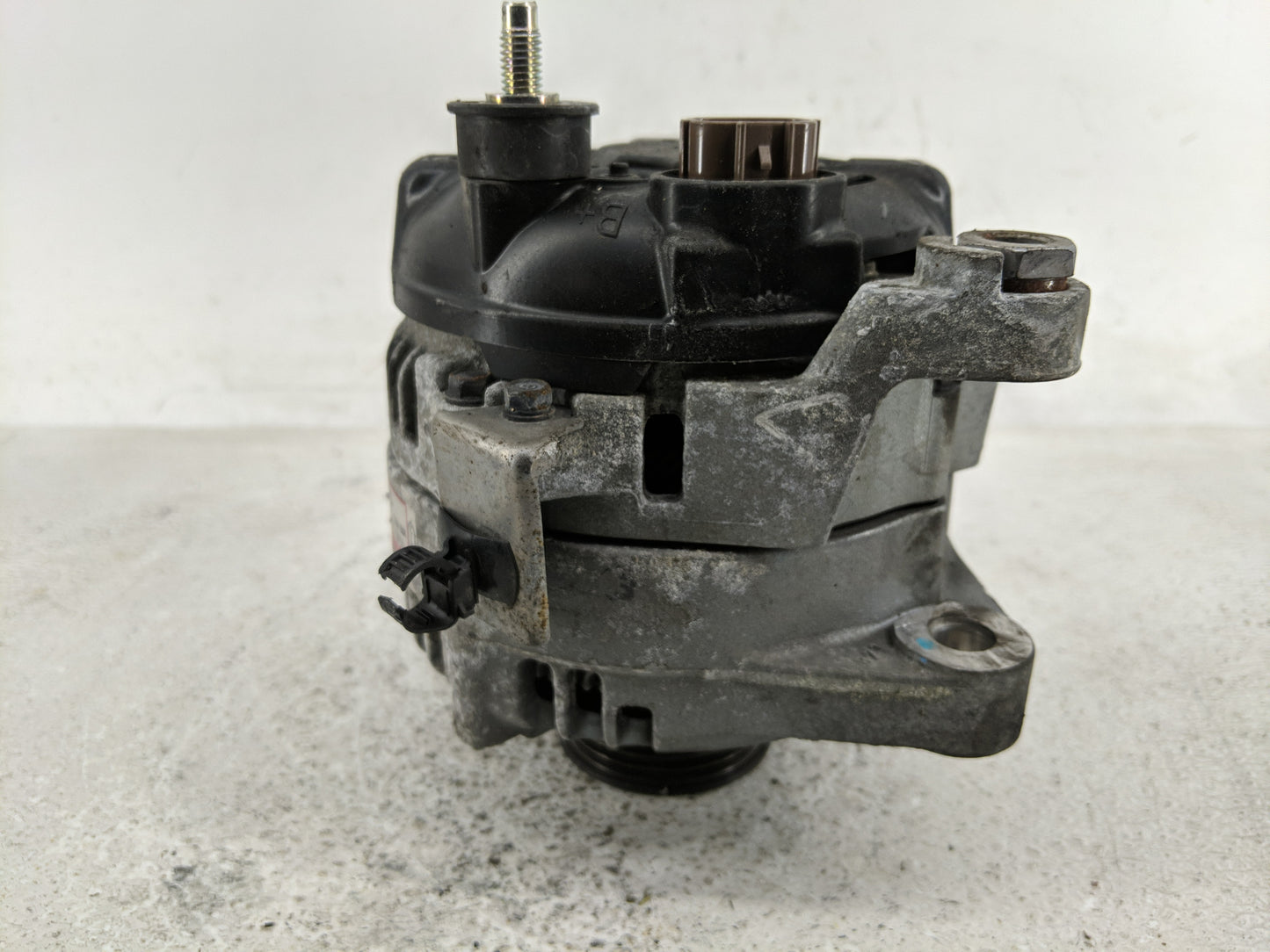 2015-2019 Hyundai Sonata Alternator Replacement Generator Charging Assembly Engine OEM P/N:37300-2G061 Fits OEM Used Auto Pa