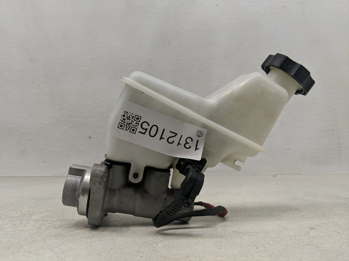 2015-2019 Hyundai Sonata Brake Master Cylinder 1312105 - Oemusedautoparts1.com