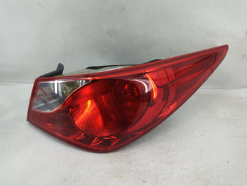 2011-2015 Hyundai Sonata Tail Light Assembly Passenger Right OEM P/N:92402-3Q Fits Fits 2011 2012 2013 2014 2015 OEM Used Au