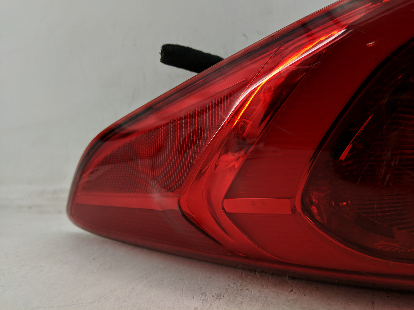 2015-2017 Hyundai Sonata Tail Light Assembly Passenger Right OEM Fits Fits 2015 2016 2017 OEM Used Auto Parts - Oemusedautop