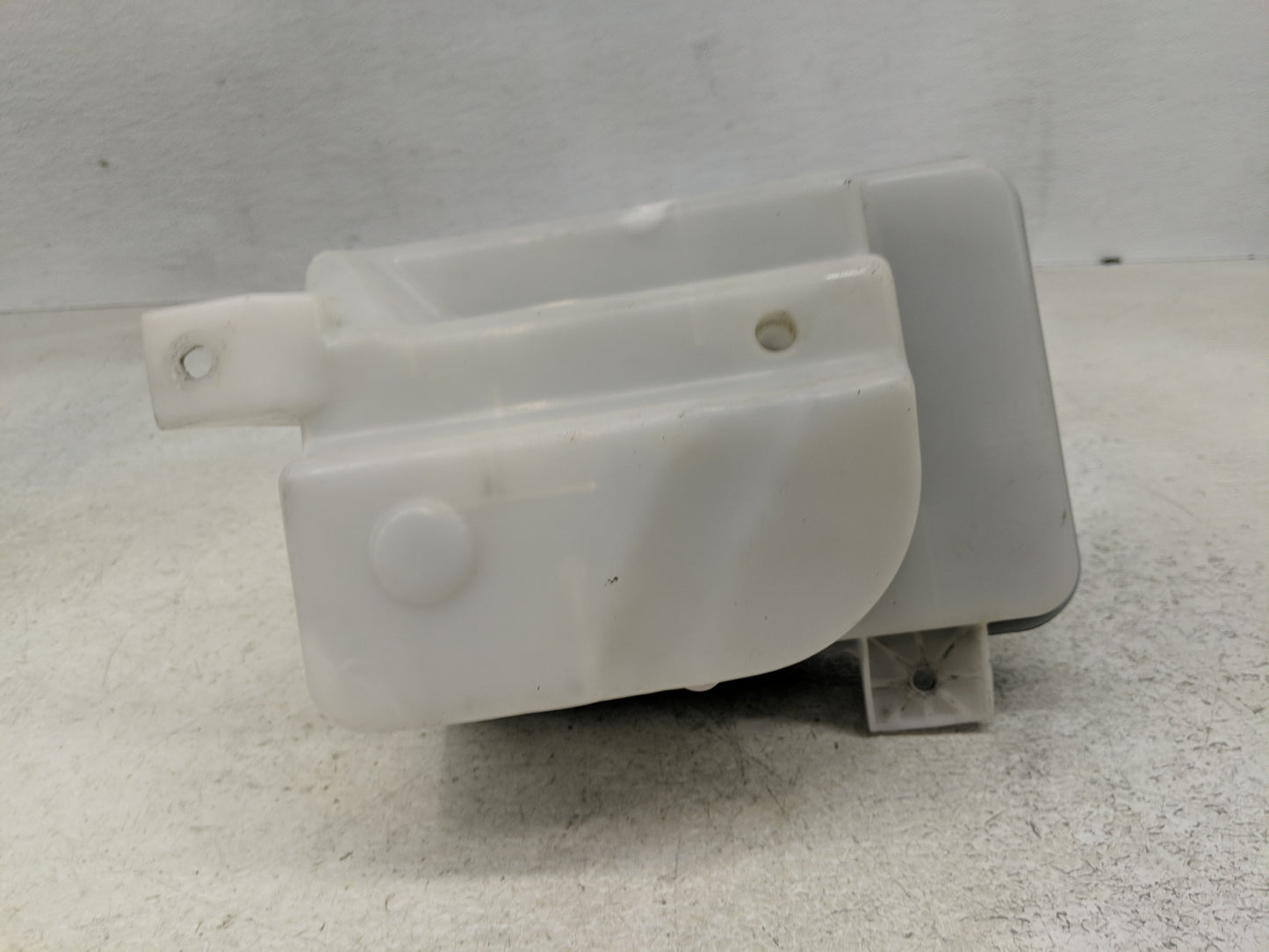 2015-2019 Hyundai Sonata Windshield Washer Fluid Reservoir Bottle Oem - Oemusedautoparts1.com