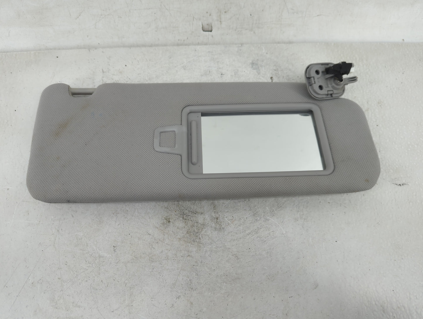 2015-2019 Hyundai Sonata Sun Visor Shade Replacement Passenger Right Mirror Fits Fits 2015 2016 2017 2018 2019 OEM Used Auto