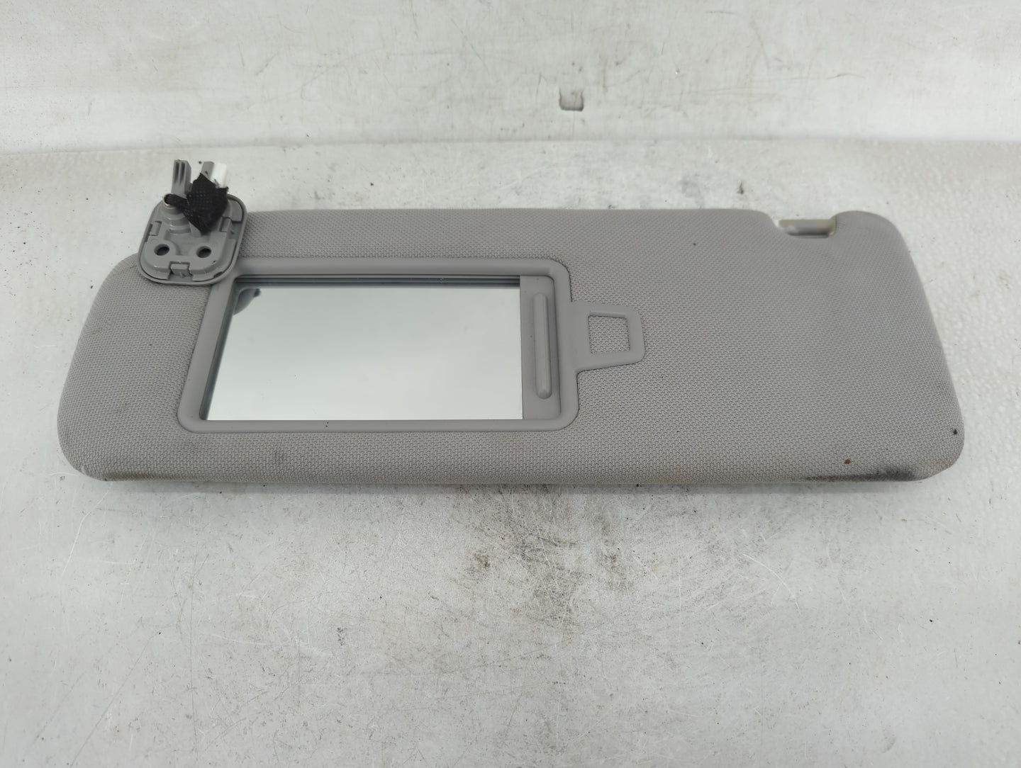 2015-2019 Hyundai Sonata Sun Visor Shade Replacement Driver Left Mirror Fits Fits 2015 2016 2017 2018 2019 OEM Used Auto Par