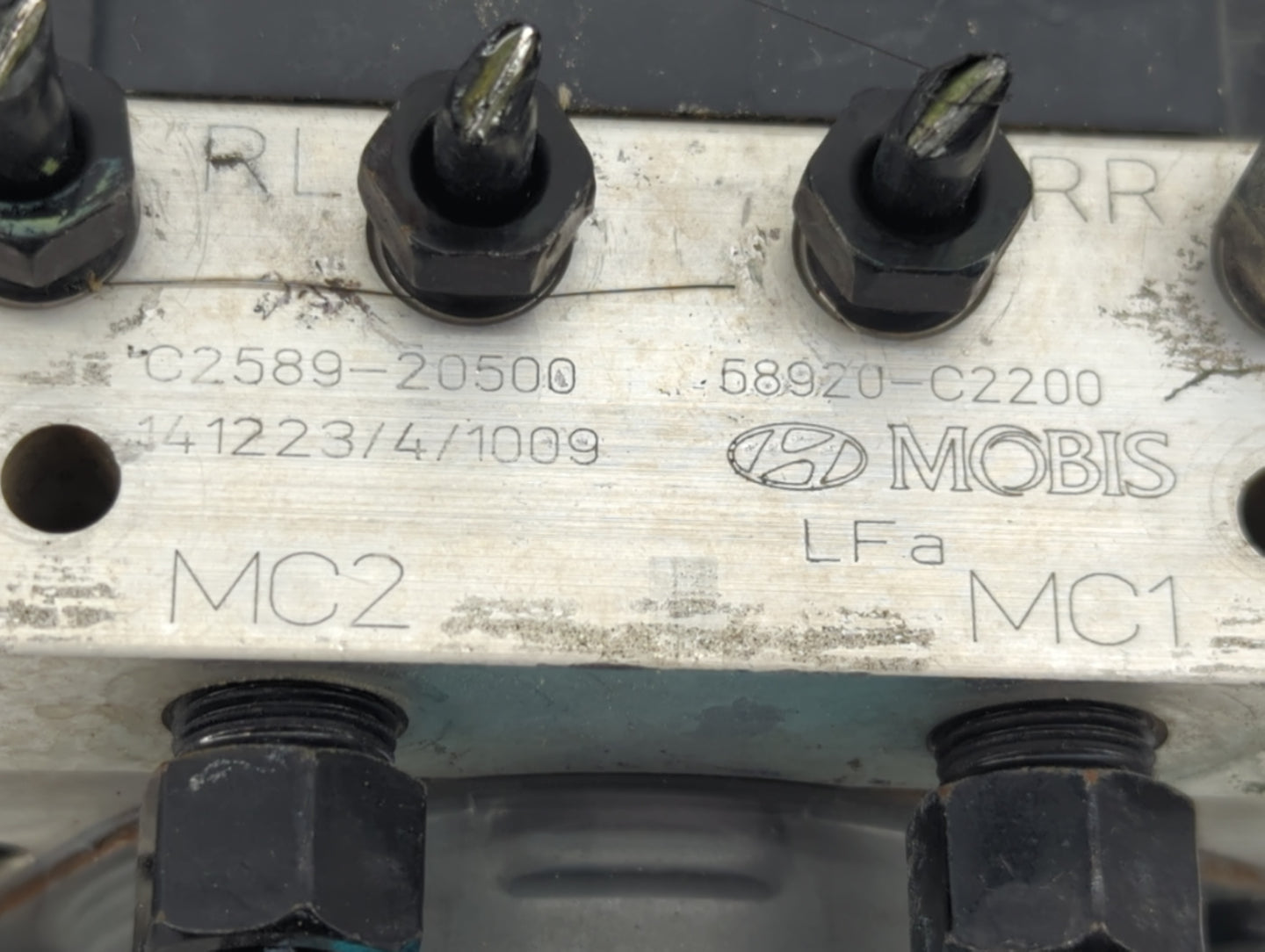 2015-2017 Hyundai Sonata ABS Pump Control Module Replacement P/N:58920-C2200 C2589-20500 Fits Fits 2015 2016 2017 OEM Used A