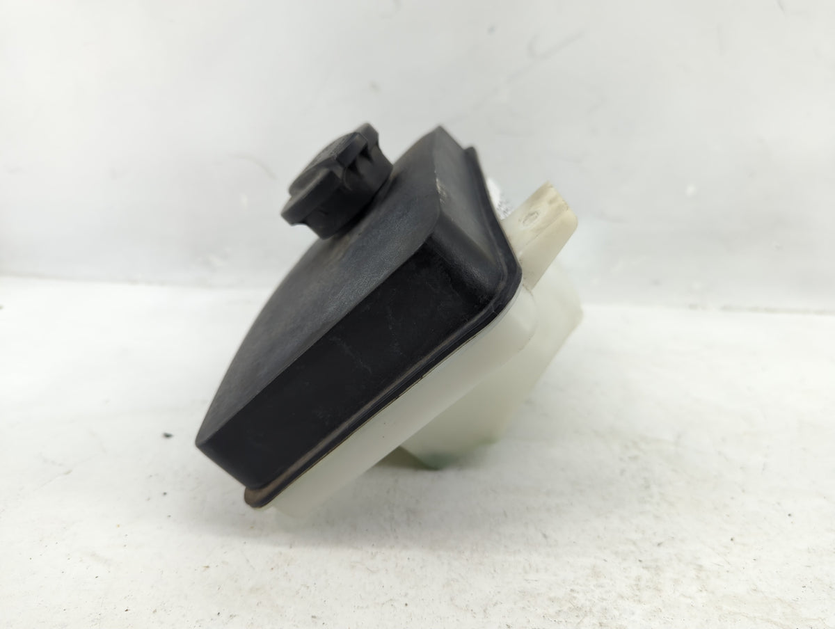 2015-2019 Hyundai Sonata Radiator Coolant Overflow Expansion Tank Bottle 1369169 - Oemusedautoparts1.com