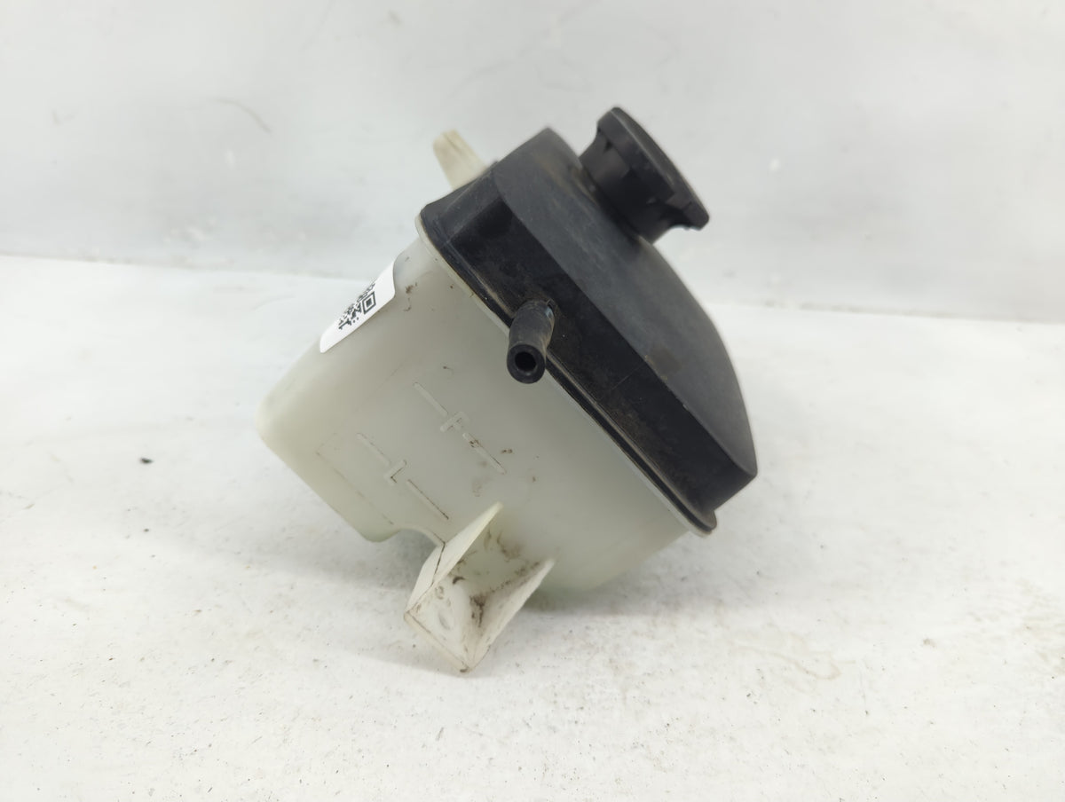 2015-2019 Hyundai Sonata Radiator Coolant Overflow Expansion Tank Bottle 1369169 - Oemusedautoparts1.com