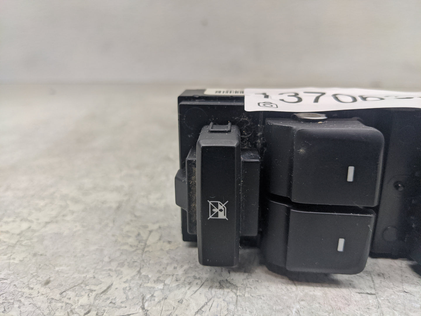 2015-2019 Hyundai Sonata Master Power Window Switch Replacement Driver Side Left P/N:93570-C1000 Fits OEM Used Auto Parts - 