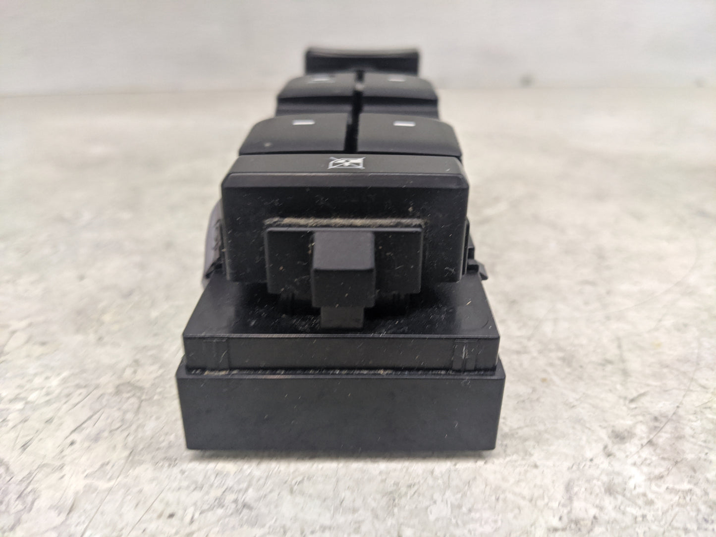 2015-2019 Hyundai Sonata Master Power Window Switch Replacement Driver Side Left P/N:93570-C1000 Fits OEM Used Auto Parts - 