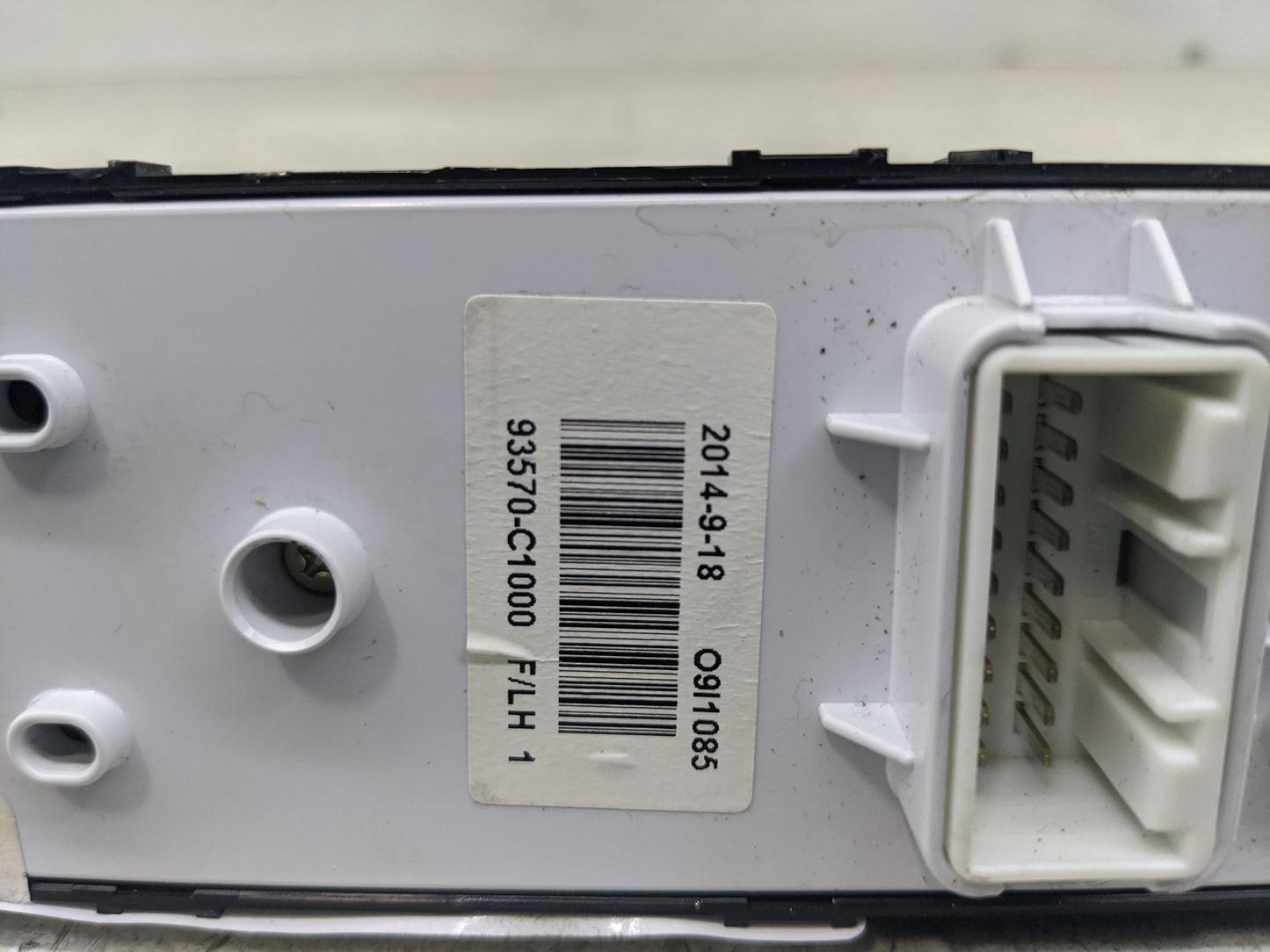 2015-2019 Hyundai Sonata Master Power Window Switch Replacement Driver Side Left P/N:93570-C1000 Fits OEM Used Auto Parts - 
