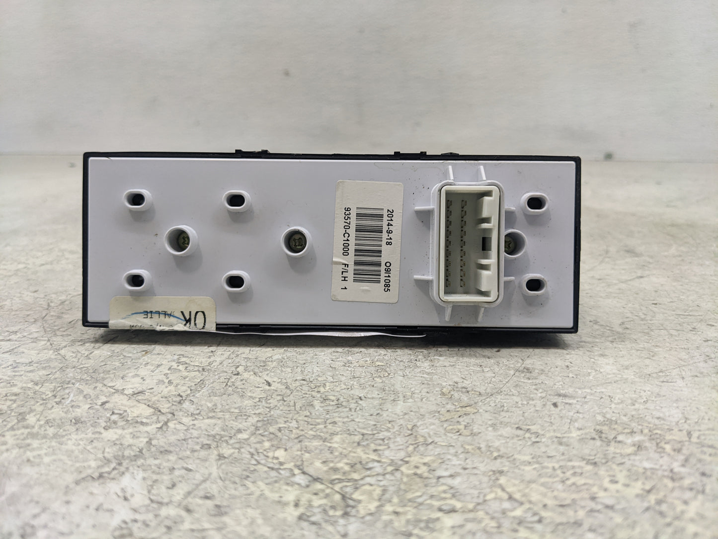 2015-2019 Hyundai Sonata Master Power Window Switch Replacement Driver Side Left P/N:93570-C1000 Fits OEM Used Auto Parts - 