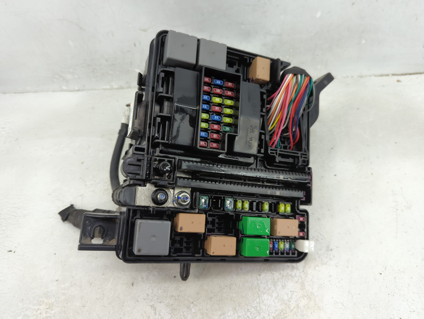 2015 Hyundai Sonata Fusebox Fuse Box Panel Relay Module Fits OEM Used Auto Parts - Oemusedautoparts1.com