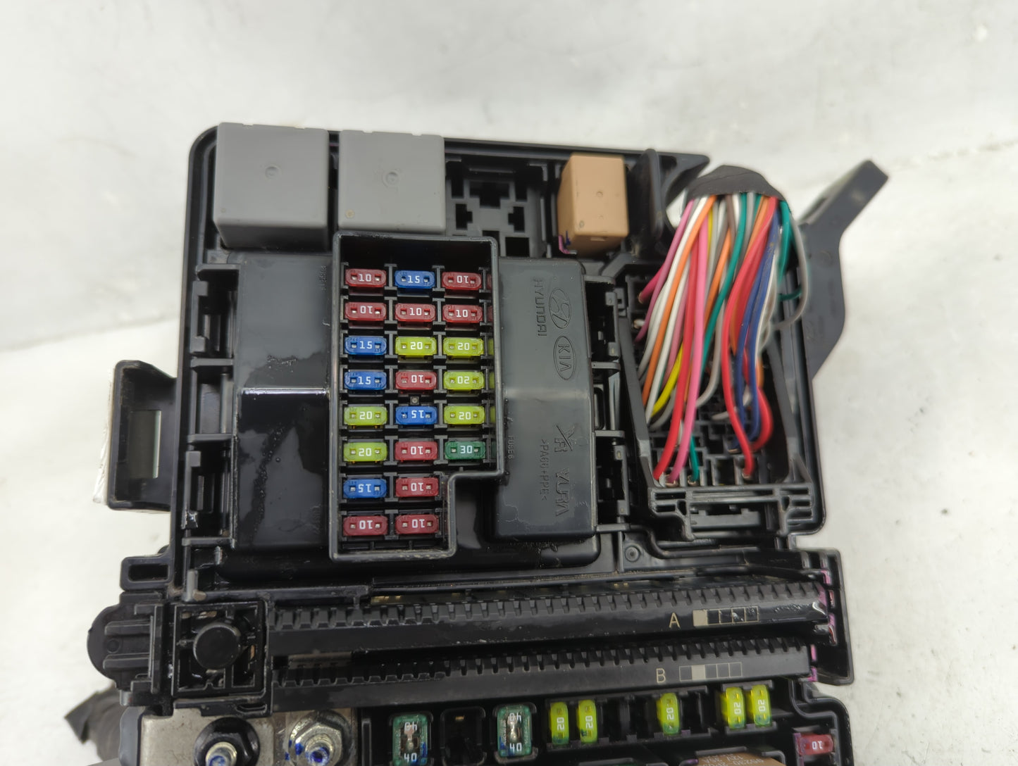 2015 Hyundai Sonata Fusebox Fuse Box Panel Relay Module Fits OEM Used Auto Parts - Oemusedautoparts1.com