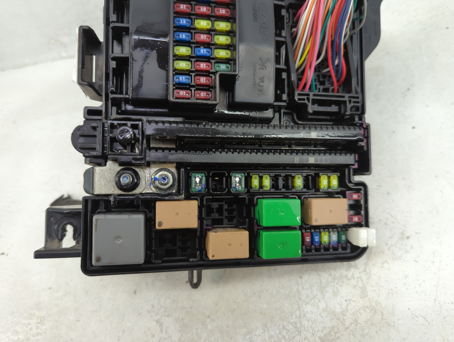 2015 Hyundai Sonata Fusebox Fuse Box Panel Relay Module Fits OEM Used Auto Parts - Oemusedautoparts1.com