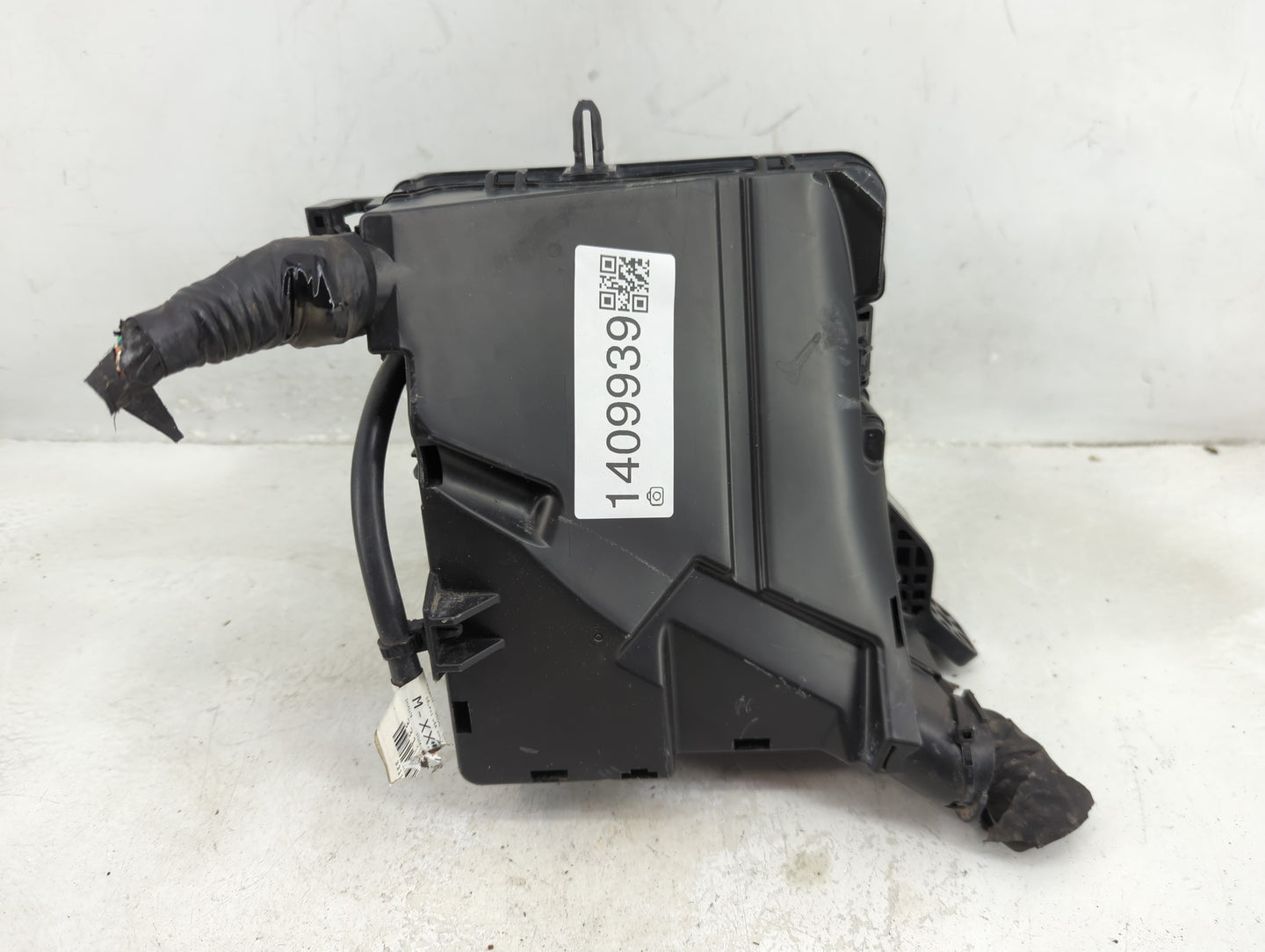 2015 Hyundai Sonata Fusebox Fuse Box Panel Relay Module Fits OEM Used Auto Parts - Oemusedautoparts1.com
