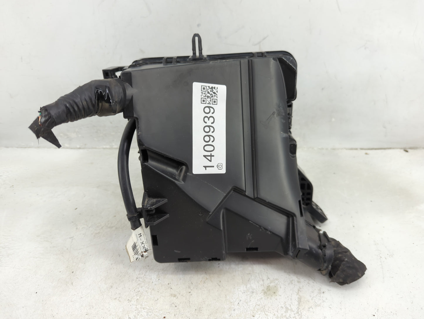 2015 Hyundai Sonata Fusebox Fuse Box Panel Relay Module Fits OEM Used Auto Parts - Oemusedautoparts1.com
