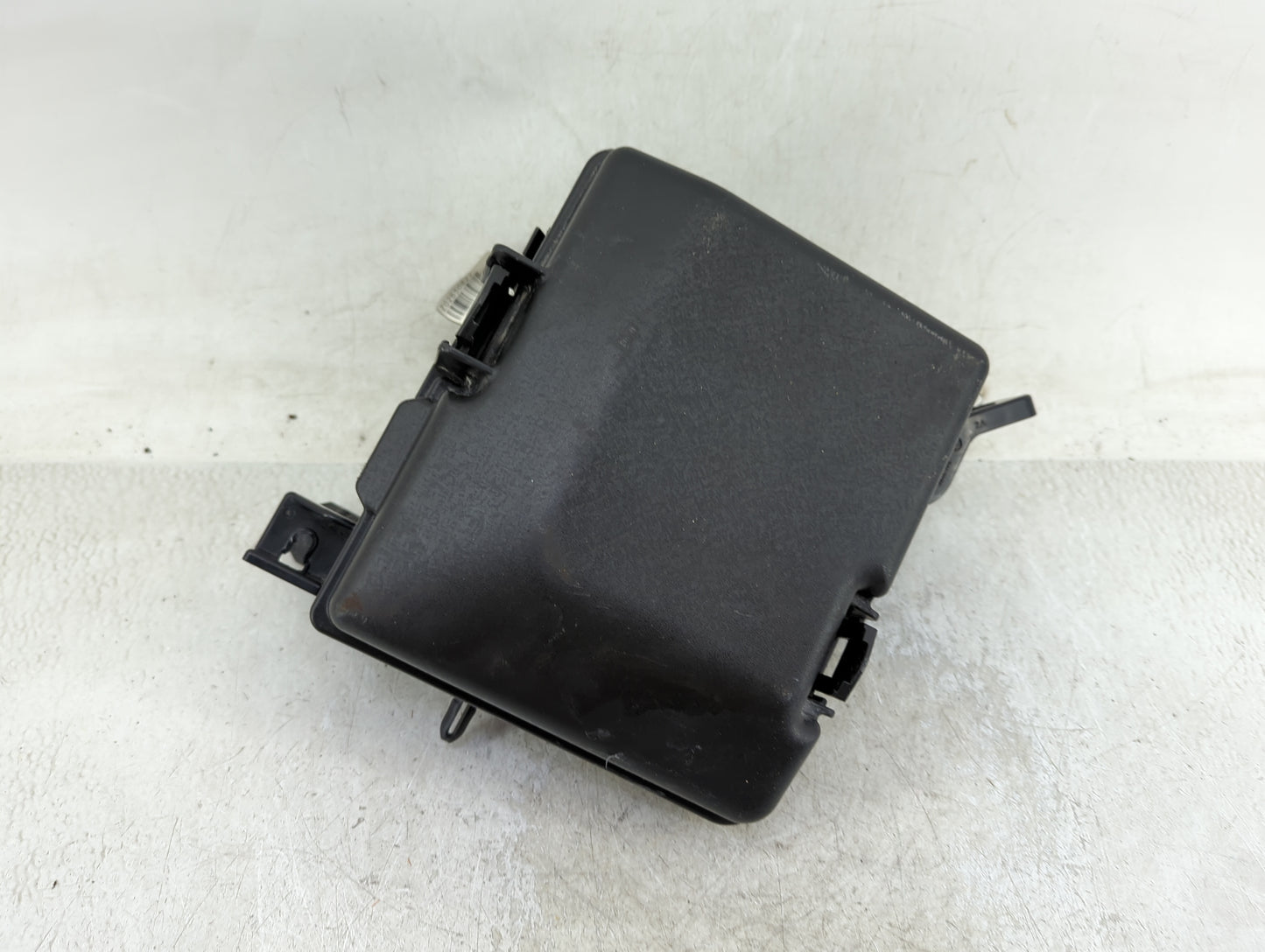 2015 Hyundai Sonata Fusebox Fuse Box Panel Relay Module Fits OEM Used Auto Parts - Oemusedautoparts1.com