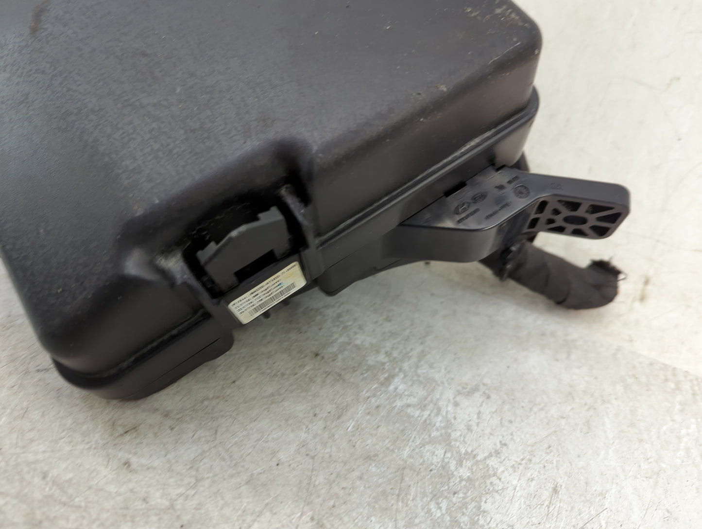 2015 Hyundai Sonata Fusebox Fuse Box Panel Relay Module Fits OEM Used Auto Parts - Oemusedautoparts1.com