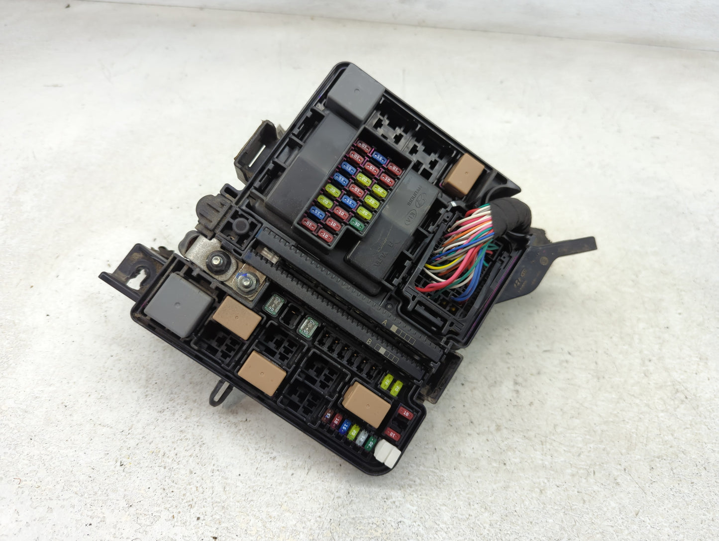 2015 Hyundai Sonata Fusebox Fuse Box Panel Relay Module P/N:6423-0102-7-000 Fits OEM Used Auto Parts - Oemusedautoparts1.com